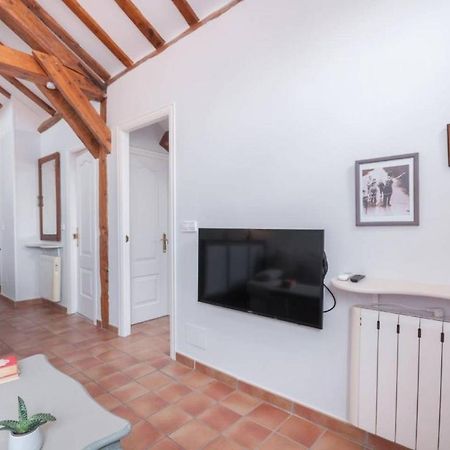Cozy One-Bedroom Penthhouse La Latina Madrid Luaran gambar