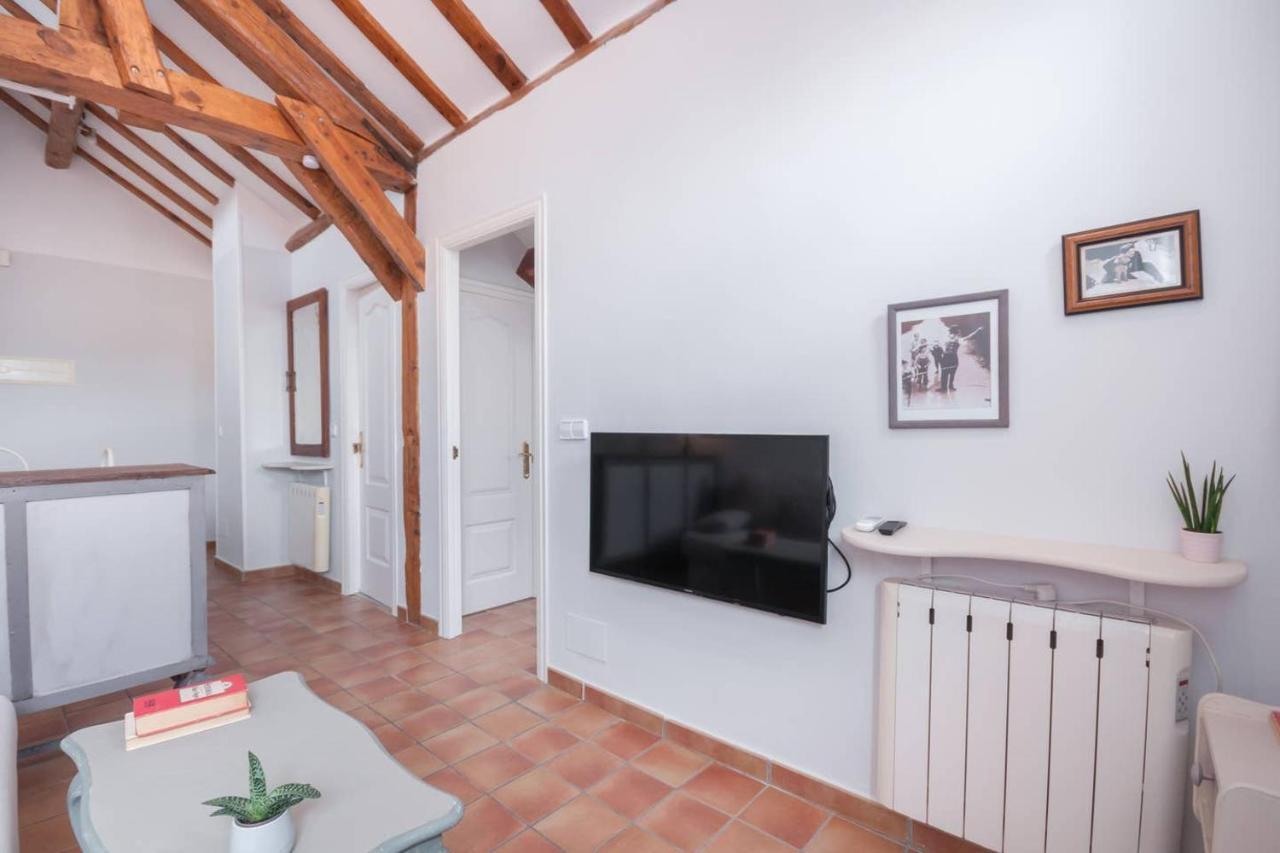 Cozy One-Bedroom Penthhouse La Latina Madrid Luaran gambar
