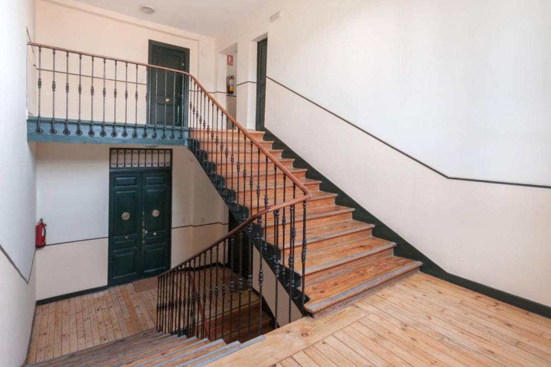 Cozy One-Bedroom Penthhouse La Latina Madrid Luaran gambar